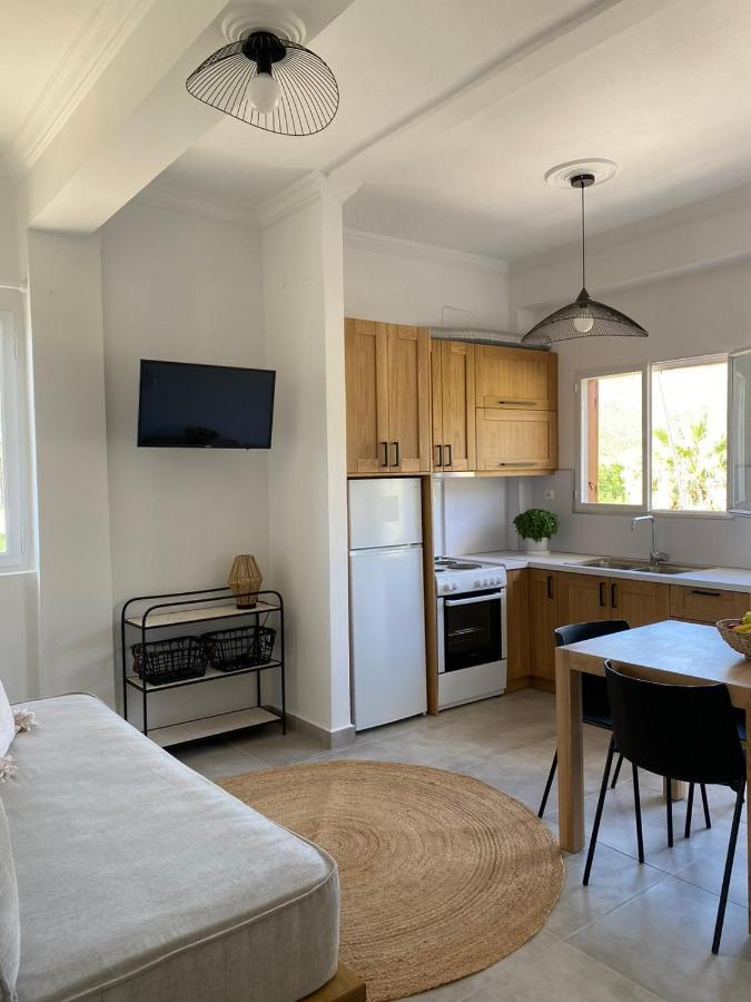Thassa Beach Apartment No1 Leonidio Luaran gambar